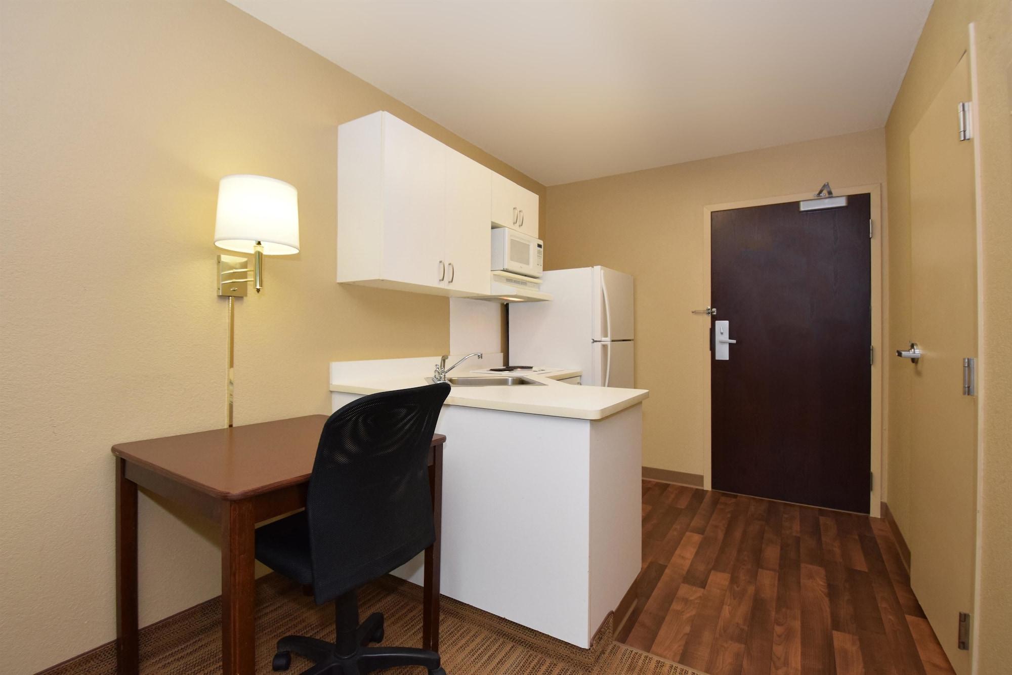 Extended Stay America Suites - Orlando - Lake Mary - 1036 Greenwood Blvd Exterior foto